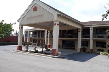 KNIGHTS INN ADAIRSVILLE 22