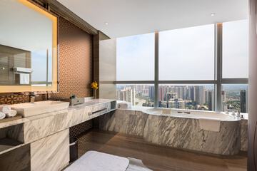 Bathroom sink