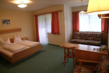Photo 34
