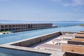 Rooftop pool