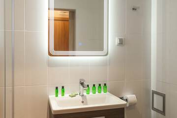 Bathroom sink