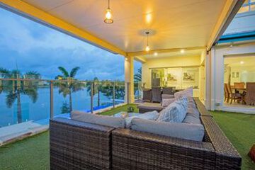 Childrens Play Area - Outdoor