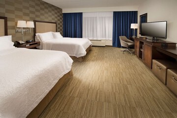 Room 13 of 32