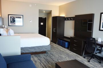 Room 26 of 43