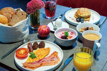 Breakfast meal
