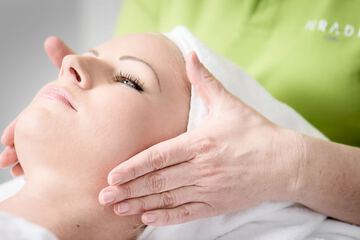 Facial