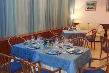 Breakfast area