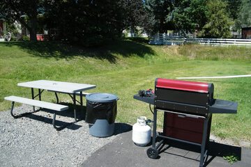 BBQ/picnic area