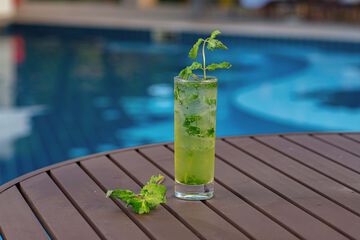 Poolside bar