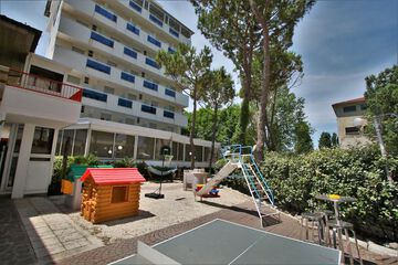 Children's play area - outdoor