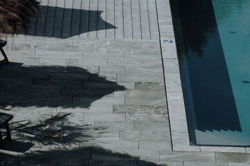 Infinity pool