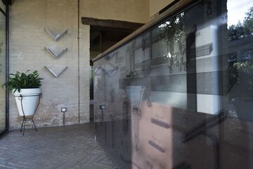 Check-in/check-out kiosk