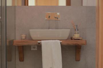 Photo 33