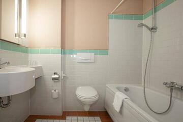 Photo 34