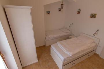 Photo 50