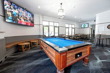 Sports bar