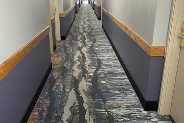 Ballroom/Hall 37 of 38