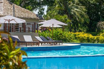 Poolside bar