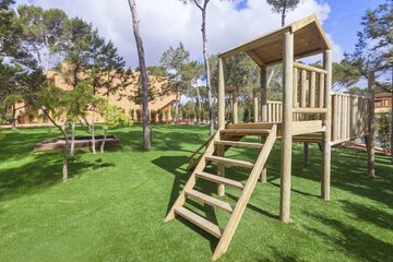 Children's play area - outdoor