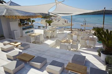 Beach bar