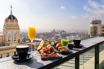 Breakfast buffet