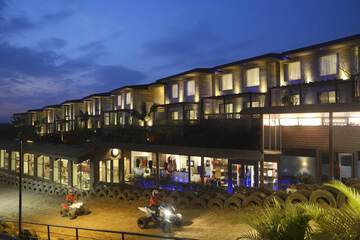 Front of property - evening/night