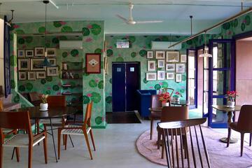 Cafe