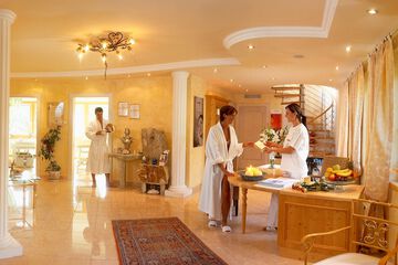 Spa reception