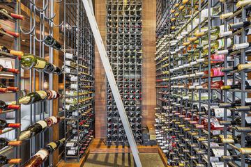 Snack bar