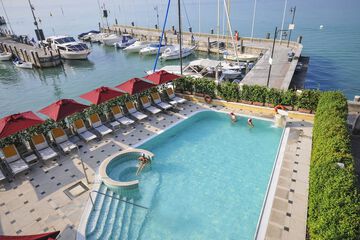 Rooftop pool