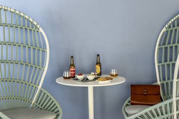 Snack bar