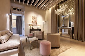 Executive lounge