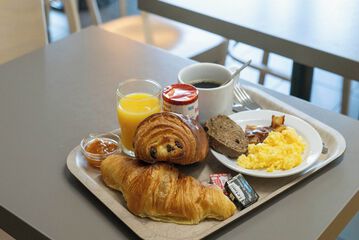 Breakfast meal