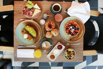 Breakfast meal