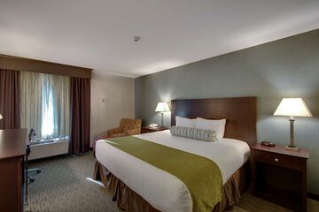 Room 17 of 37