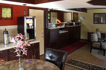 Hotel Interior 4 of 14