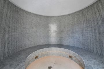 Steam room