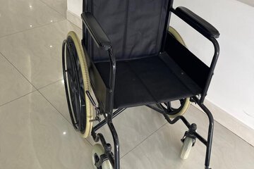 Guest wheelchair
