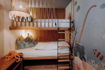 Children's theme room
