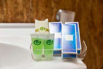 Bathroom amenities
