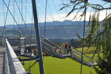 Ropes course (team building)