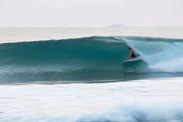 Surfing/boogie boarding