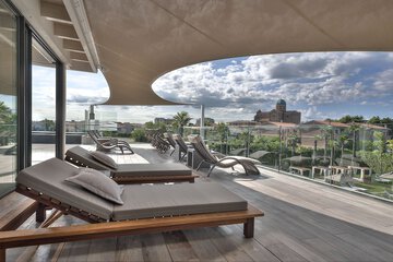 Sundeck