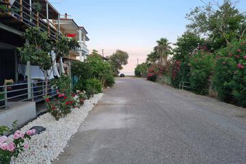 Photo 34