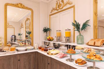 Breakfast area