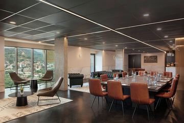 Meeting facility