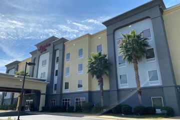 Hampton Inn by Hilton Leesville Fort Johnson