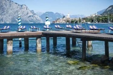 Dock