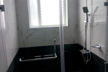 Bathroom shower