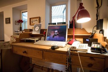 Concierge desk